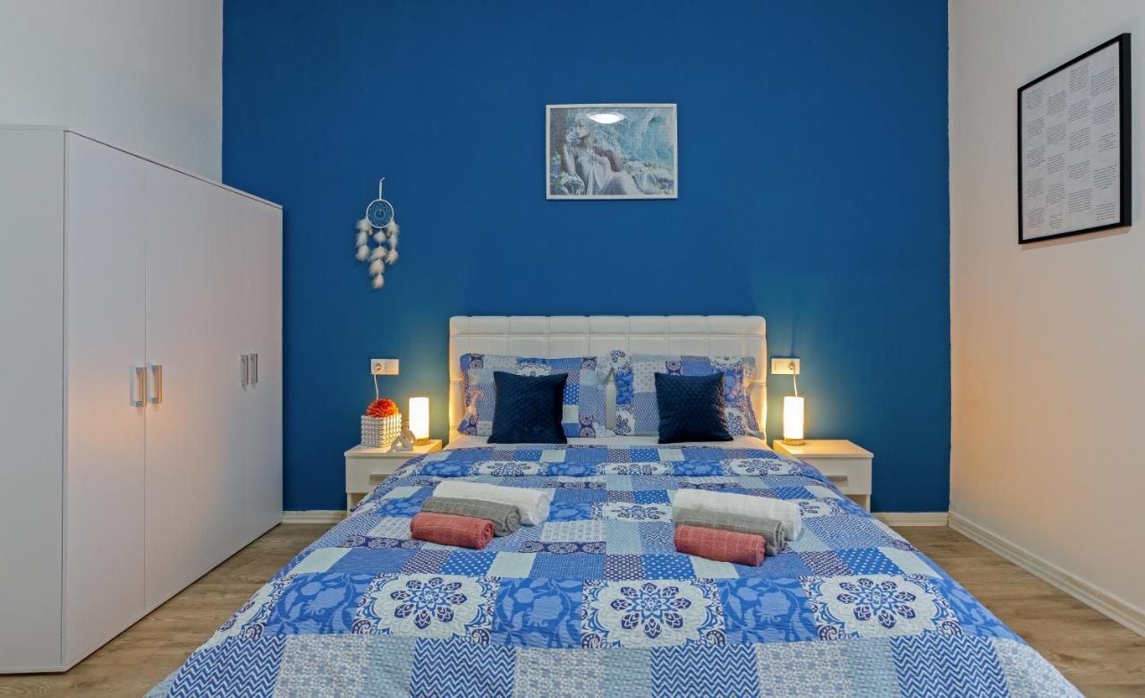 Rich Apartment Пула Экстерьер фото