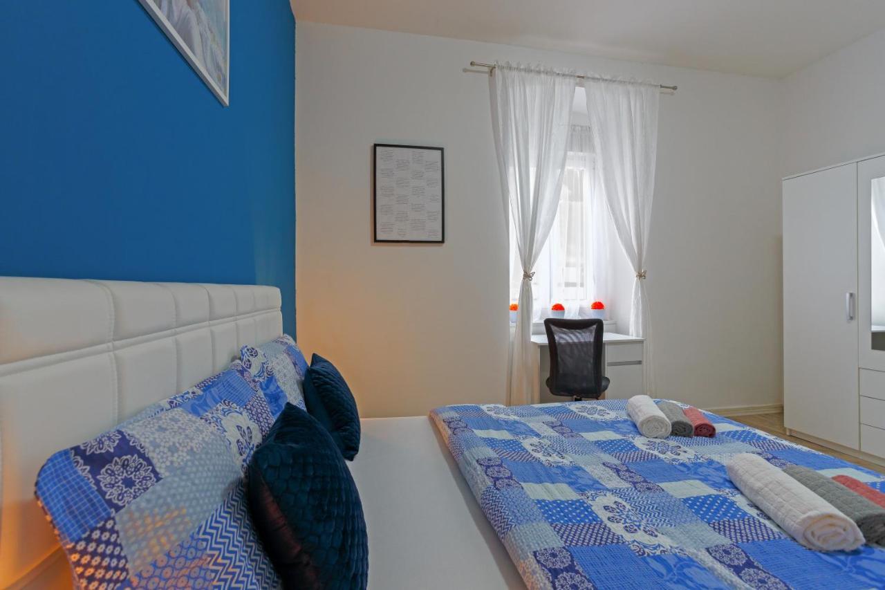 Rich Apartment Пула Экстерьер фото